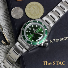 画像をギャラリービューアに読み込む, Classic Scuba 200 38mm ダイバーズウォッチ スイープセコンド グリーン