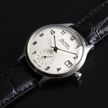 画像をギャラリービューアに読み込む, Authentic Round 36mm アラビアインデックス ホワイトダイヤル ブラッククロコ型押しレザー