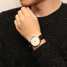 画像をギャラリービューアに読み込む, Authentic Round 36mm バーインデックス ホワイトダイヤル ブラックスムースレザー